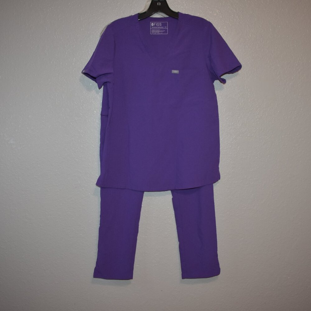 FIGS Purple Set Top size M Bottoms Small